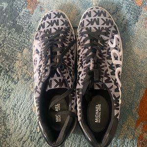 Micheal Kors brand new sneaker regular $228 selling for less than half.